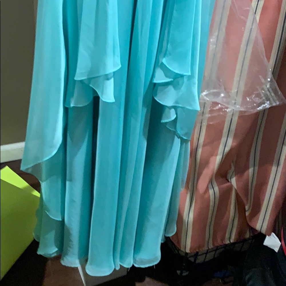 Prom dress - Picture 2 of 6